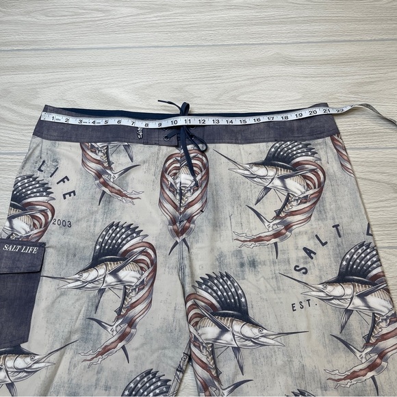 Salt Life Patriot USA Flag Sailfish Glory Swim Board Shorts Mens Size 40 New - Picture 10 of 12